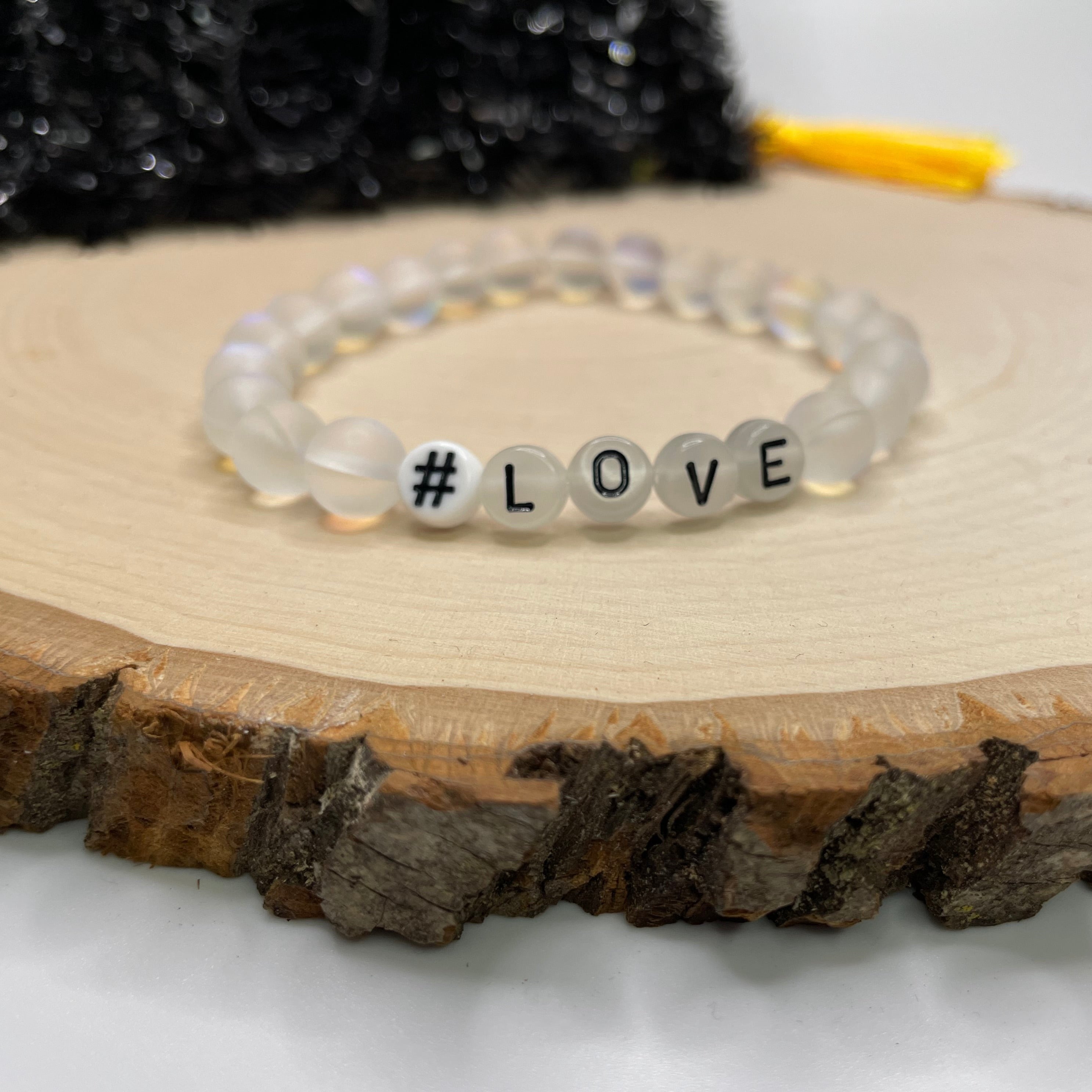 ﻿Love bracelet